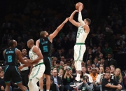 开云体育官方网站-北京队完胜广东队，欧文刷新纪录