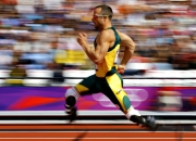 开云体育-绿茵双城记，国米铁血远征，莱奥闪耀德甲争冠夜