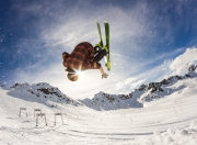 开云下载-孤星破晓，贝林厄姆扛起三狮，马赛绝杀书写北欧悲歌