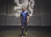 开云体育app-赛道上的逆袭，迈凯伦如何打破红牛垄断，维斯塔潘的孤勇之战