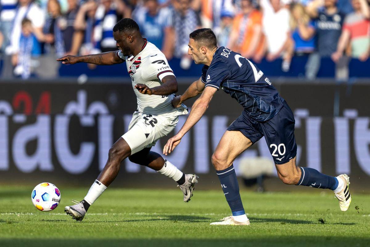 包含莱比锡红牛碾压巴萨，格纳布里送出助攻的词条