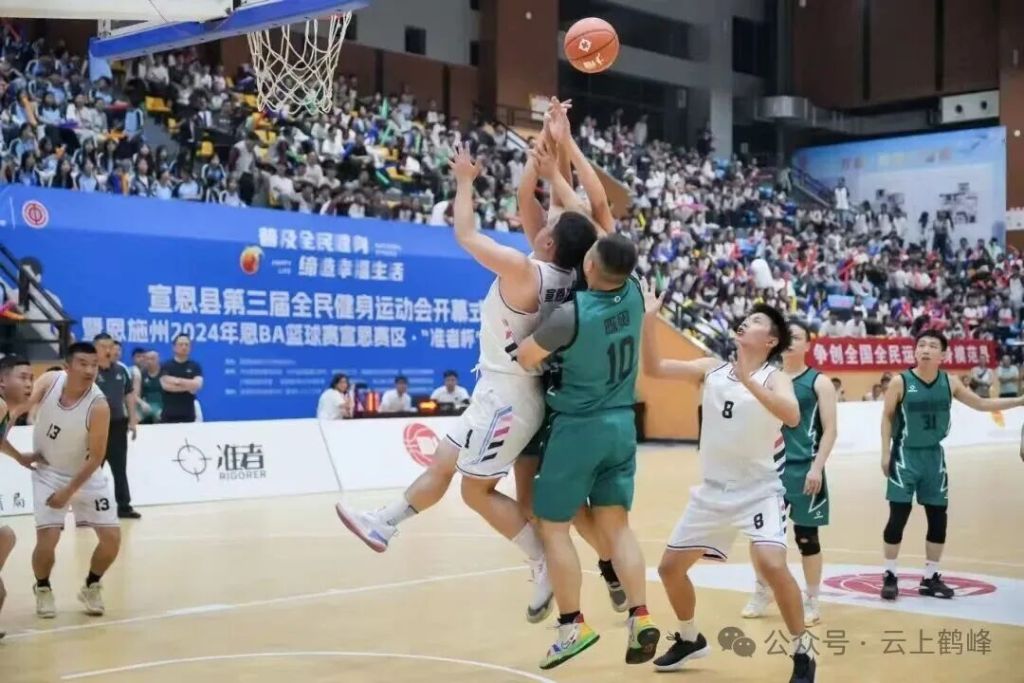 蓄势待发:球队全力以赴迎接挑战 蓄势待发:球队全力以赴迎接挑战