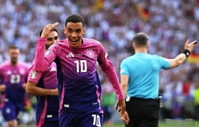 苏格兰出线欧洲杯,赛场表现抢眼 苏格兰出线欧洲杯,赛场表现抢眼