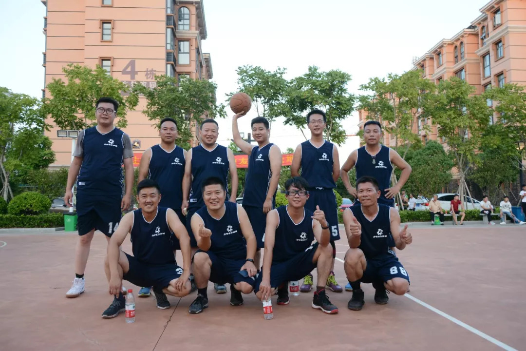 热血篮球对决盛况,精英球员展凶猛的简单介绍 热血篮球对决盛况,精英球员展凶猛的简单介绍