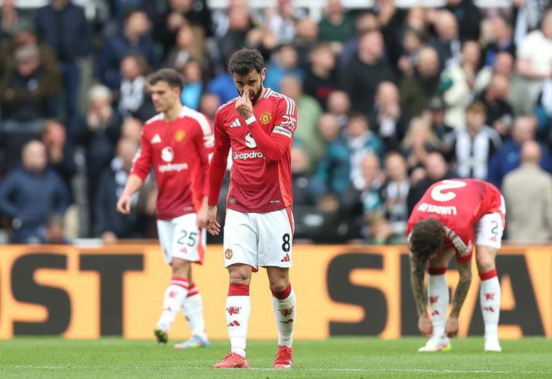 热刺前锋状态低迷，球迷呼吁更换首发