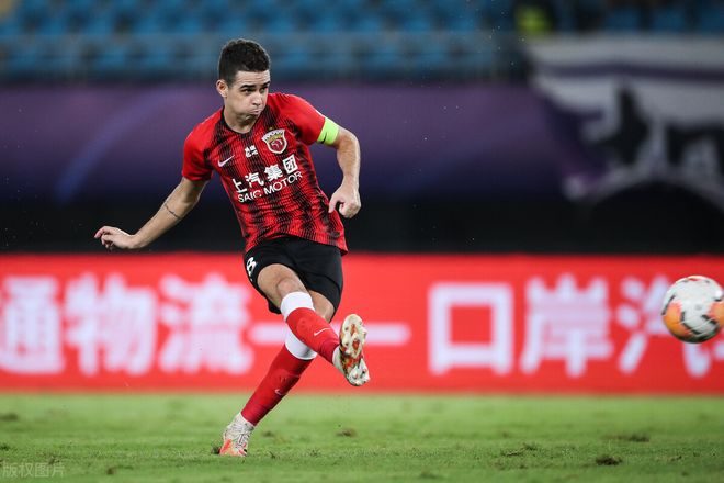 上港保持不败，稳坐争冠头把交椅的简单介绍