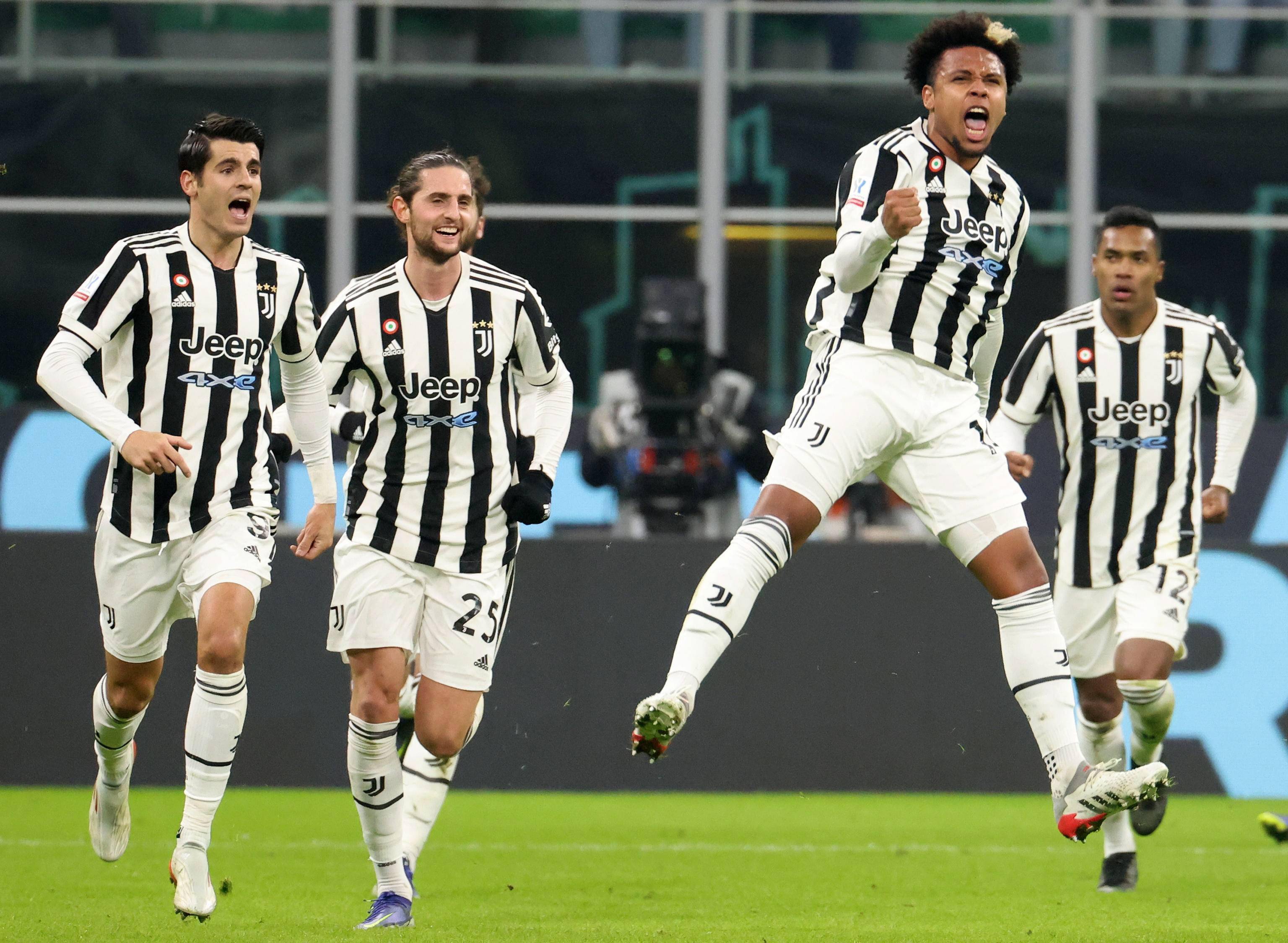 尤文图斯面对巴塞罗那欧洲超级对决