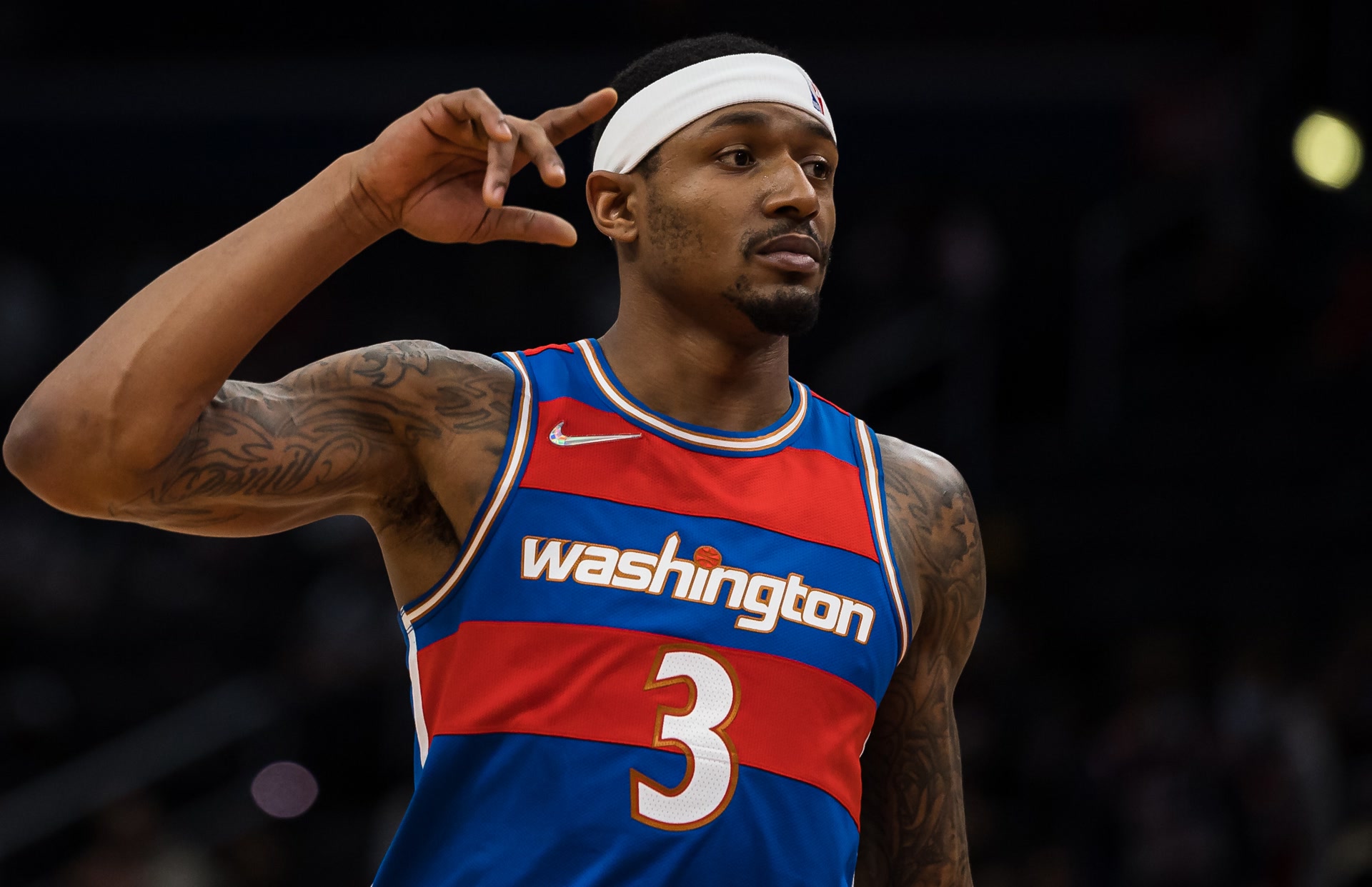 扎伊尔球员本比尔加盟德甲劲旅，展望新赛季的简单介绍