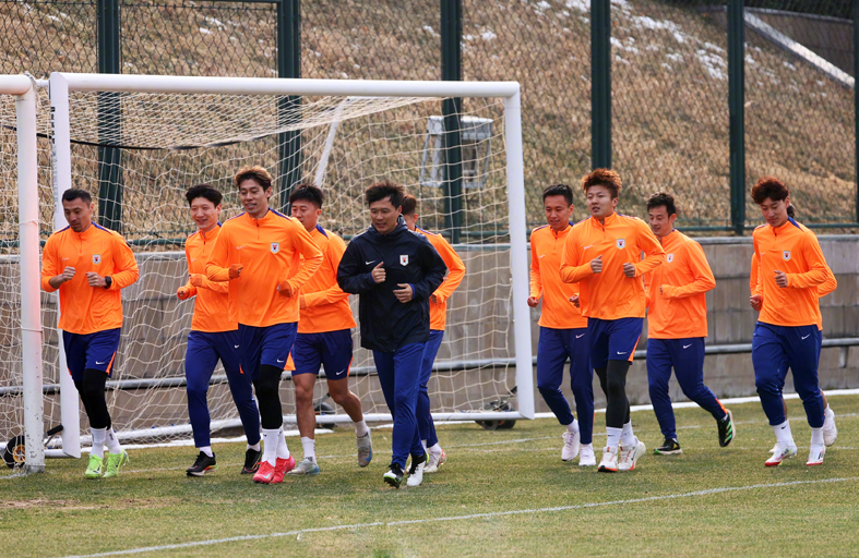 赛季结束后球员集训备战新赛季