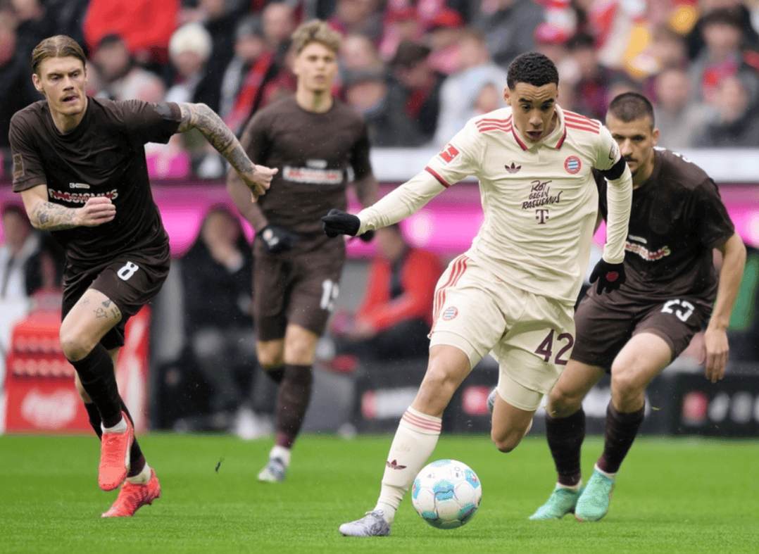 领头羊勒沃库森战胜强敌，继续称霸德甲的简单介绍