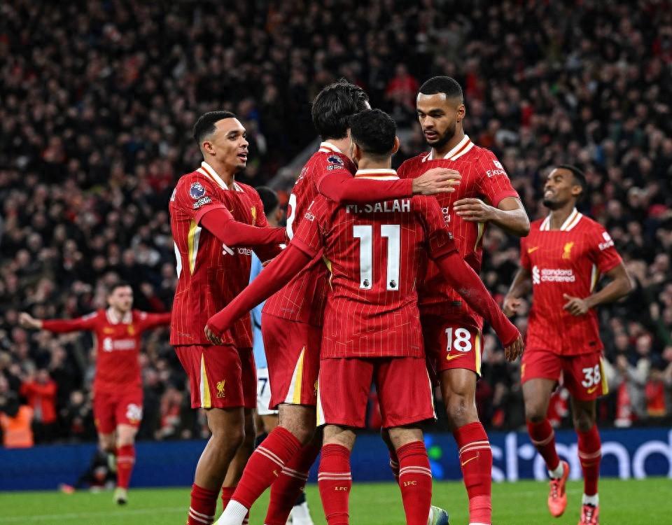 利物浦中场传射得手，助球队领跑