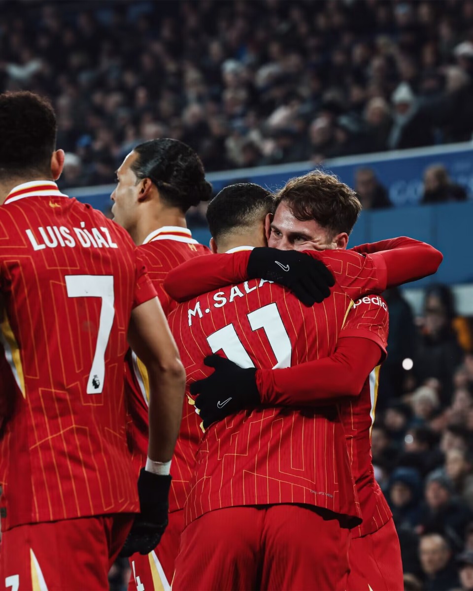 利物浦中场传射得手，助球队领跑