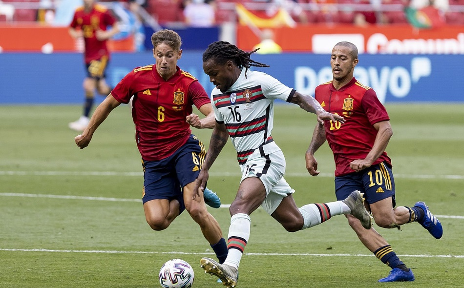 关于昂热主场战平，再次遭遇平局的信息