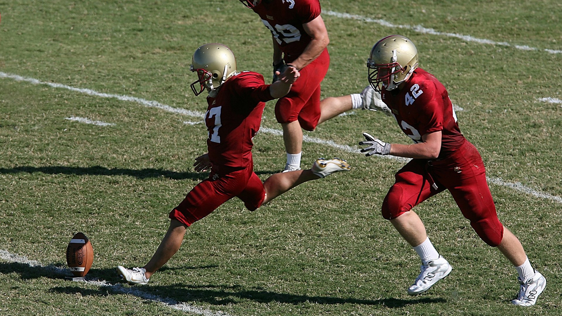 当独行侠的盾遇上库里的矛,跨越运动维度的防守艺术与进攻神话